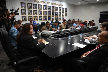 Asamblea y Sitraibana logran acuerdo para reabrir vías; otros grupos seguirán con bloqueos en Bocas del Toro