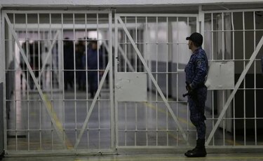 Alarma en Colombia por muerte de dos reclusos por pandemia en cárcel hacinada
