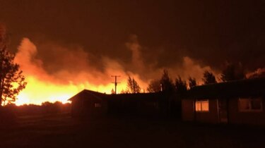Decenas de casas destruidas por un incendio en Nueva Zelanda