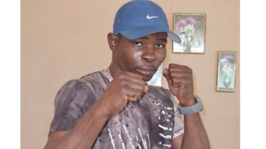 Rigondeaux y Russell se ajustan los cinturones