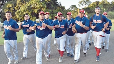 Panamá se proclamó campeón en el softbol