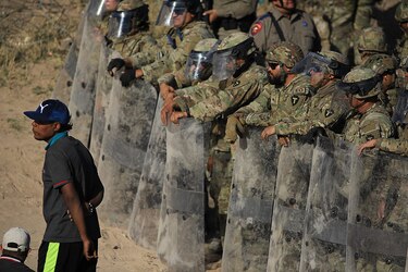 Corte de apelaciones bloquea entrada en vigor de ley antiinmigrante de Texas