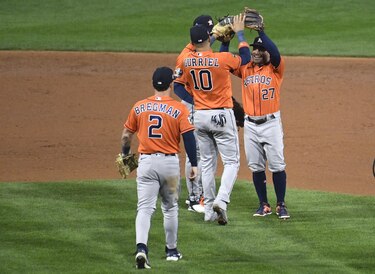 Javier lidera juego sin ‘hit’ ni carrera y Astros igualan la Serie Mundial