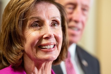 Congresistas demócratas no logran acuerdo para votar masivos planes de Biden