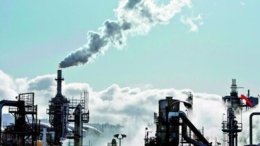 Entran en operación más refinerías en Asia