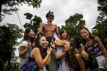 Preocupación en Japón: 40% de hombres y mujeres entre 18 y 35 años es virgen