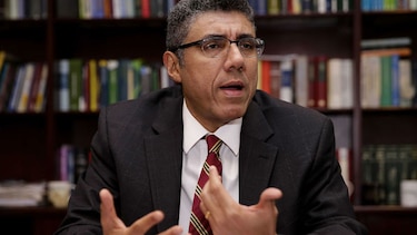 Director de Ingresos presenta su renuncia irrevocable al cargo