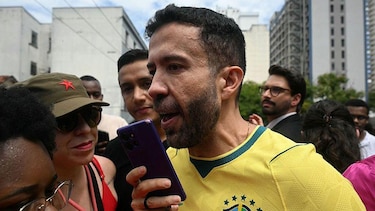 El ‘ejército digital’ de 10 millones de personas en WhatsApp que ayudó a Lula a lograr una victoria histórica