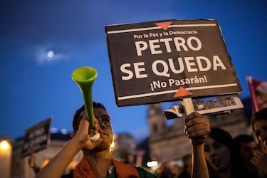 Alcalde de Ciudad de México apoya a colombiano Petro