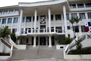 Fijan fecha de audiencia en caso de red de corrupción