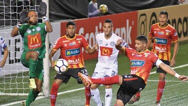 Herediano puso un alto a Universitario en suelo tico