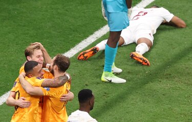 Cody Gakpo y Frankie De Jong lideran el triunfo de Países Bajos