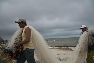 Idalia se intensifica a medida que se acerca a Cuba y este lunes será huracán