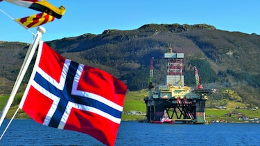 Noruega protege industria petrolera