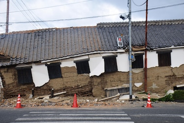 Aumentan a 13 los muertos tras el terremoto de magnitud 7.1 que sacudió el sur de Japón