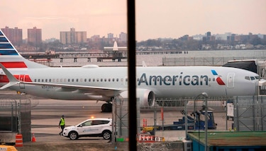 Países suspenden ingresos de personas procedentes de China y aerolíneas toman medidas  