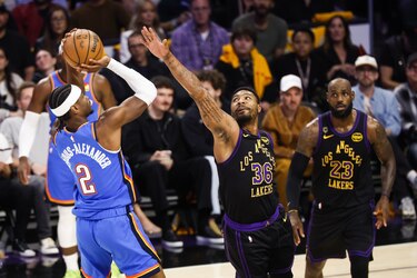 Thunder elimina a los Lakers y deja en el aire el futuro de LeBron James