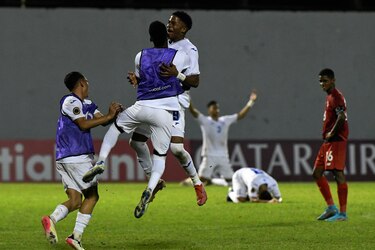 Honduras clasifica al Mundial Sub-20 al derrotar 2-1 a Panamá