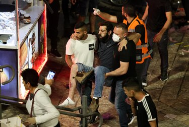 Más de 50 heridos en nuevos choques entre palestinos y policías israelíes en Jerusalén