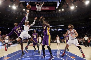 Knicks vencen a Kobe y a Lakers