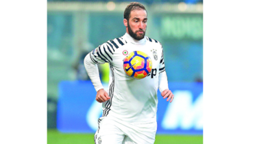 La Juve gana y Roma se complica