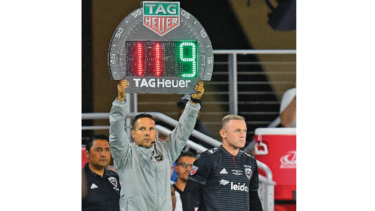 Inglés Wayne Rooney hace debut triunfal en la MLS