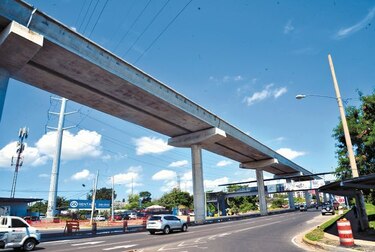 Cierres parciales y desvíos por montaje de la segunda fase de paso peatonal de la estación Brisas del Golf