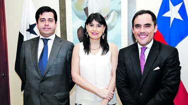 Piden citar al Congreso a ministra chilena