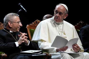 Anuncian nuevo libro sobre sexo y crímenes en el Vaticano
