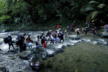 Más de 400 mil migrantes pasaron el Darién en 2024, según Defensoría del Pueblo colombiana