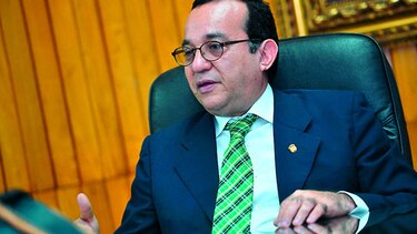 Regulan horario de profesores en la UP