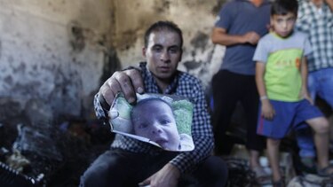 Nuevos enfrentamientos en territorios palestinos tras muerte de bebé