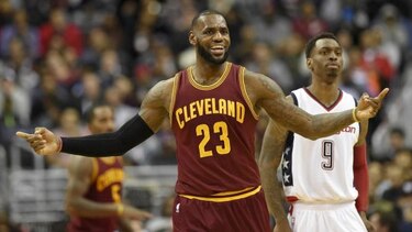 LeBron critica a Phil Jackson por expresión