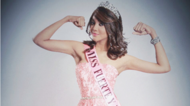Por siempre, Reyna