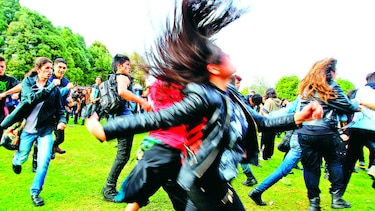 El metal se toma el parque