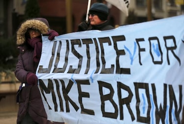 Barack Obama rechaza 'cultura militarizada' en policías