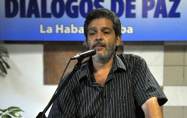 FARC dicen que revisar indulto al M-19 es un exabrupto