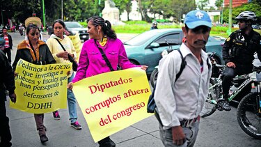 Casi 700 mil dólares para paliar la crisis