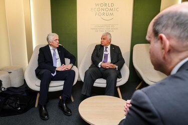 Citi, Maersk y AES, interesadas en proyectos en Panamá tras encuentro con Mulino
