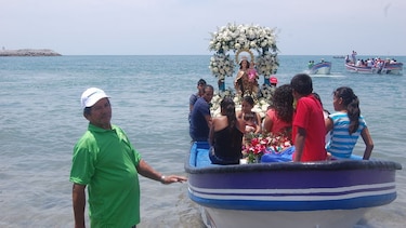 En la costa y tierra firme rinden devoción a la Virgen del Carmen