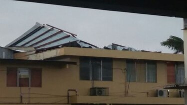 Se desprende el techo de la Alcaldía de Las Tablas tras fuertes vientos
