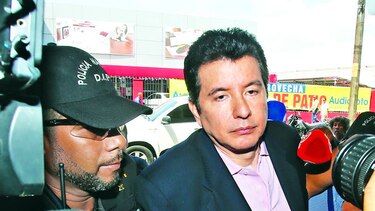 Alejandro Moncada Luna queda hospitalizado