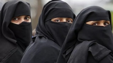 Mujeres sauditas aceptadas en el ejército por primera vez