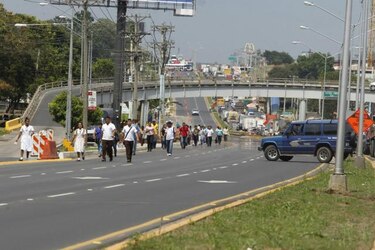 Kilométrico tranque para llegar al Aeropuerto Internacional de Tocumen