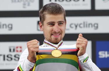 Sagan hace historia al ganar su tercer Mundial de ciclismo
