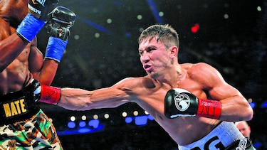 Golovkin sigue como campeón