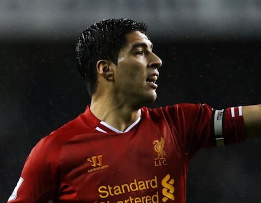 Luis Suárez extiende su contrato con el Liverpool
