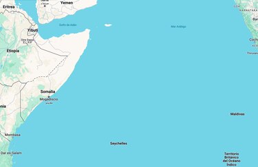 Hombres armados asaltan un carguero frente a las costas de Somalia