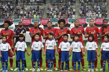 Japón golea 5-0 a Panamá en un ensayo general antes del Mundial 