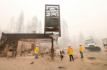 Incendios arrasan la costa oeste de Estados Unidos; crece la cifra de muertos